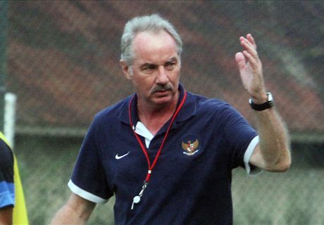 Alfred Riedl Coret Pemain Usai Lawan Nepal