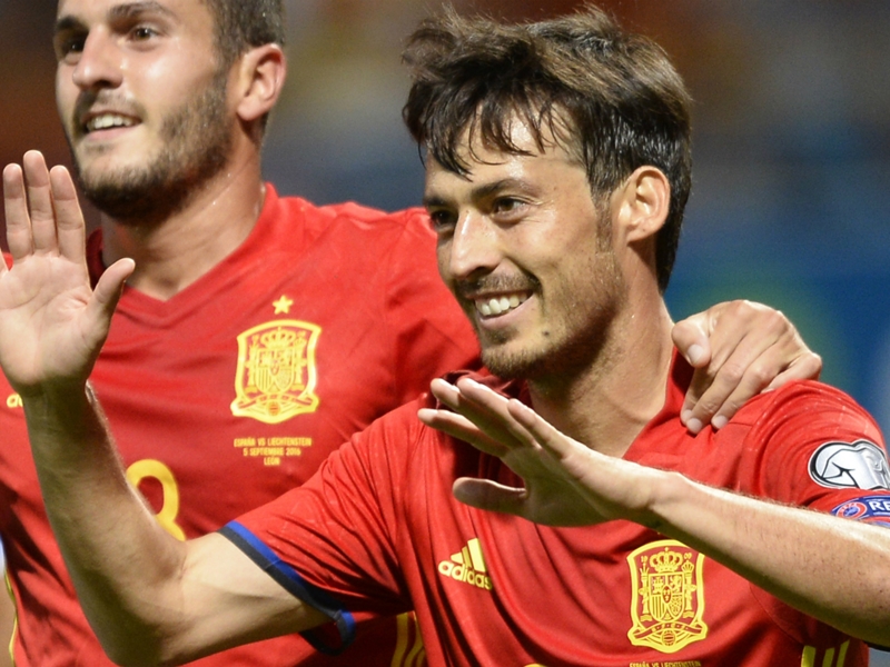 Spain star David Silva a doubt for England clash after training alone