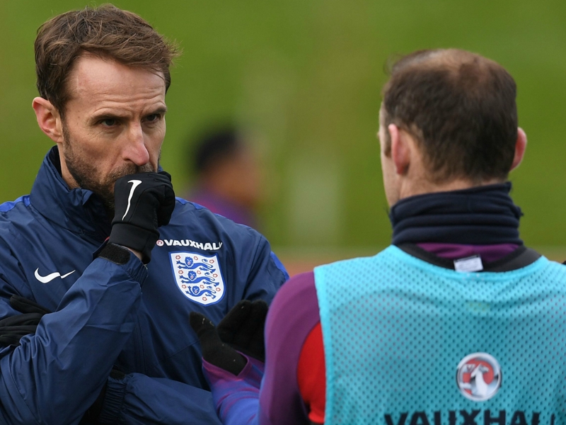Angleterre, Southgate : "Wayne Rooney ne peut pas s'attendre à jouer tous les matchs"