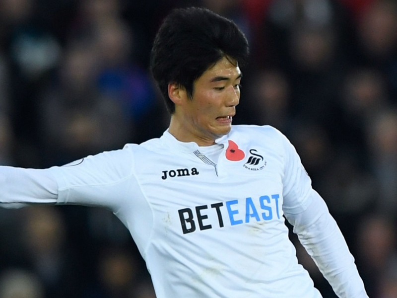 Swansea City's Ki Sung-yueng gets Premier League's quickest yellow card