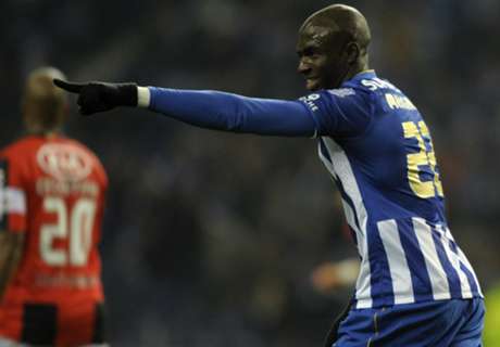 Eliaquim Mangala Jalani Tes Medis Di Manchester City