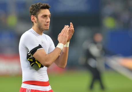 RESMI: Calhanoglu Gabung Leverkusen