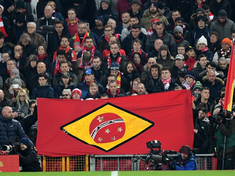 Anfield rend hommage à Chapecoense