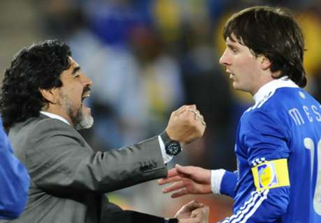 Maradona: Bersama Saya, Messi Lima Kali Lebih Baik