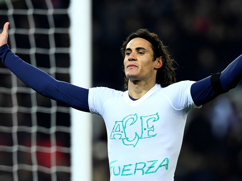 Les 100 buts d'Edinson Cavani : une étape vers le record de Zlatan Ibrahimovic ?