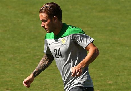 Fulham Dapatkan Striker Internasional Australia