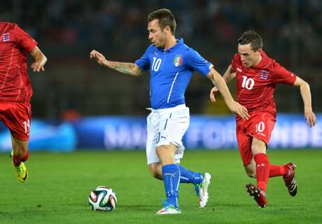 Italia flop, ma l'intesa Cassano-Balo c'è