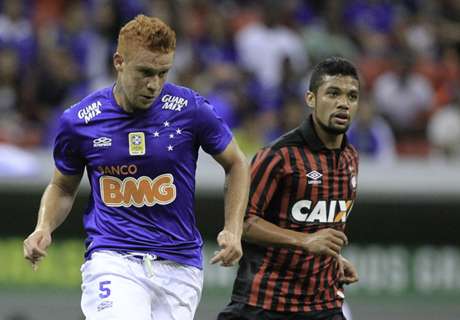Cruzeiro empresta Souza ao Santos