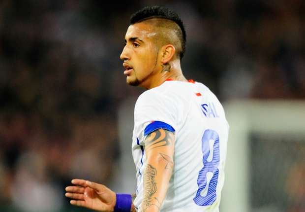 Van Gaal minati Vidal saat masih di Jerman. 