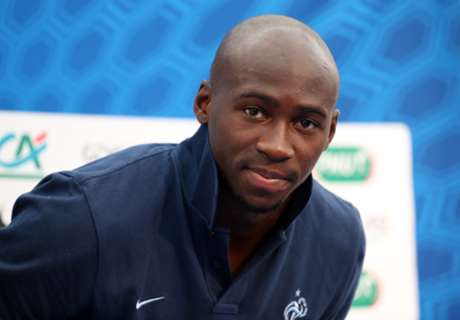 Mangala agrees to join Man City