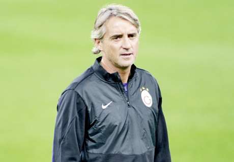 Mancini: Balotelli must grow up