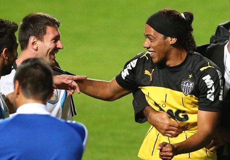 Messi fooled by Ronaldinho double