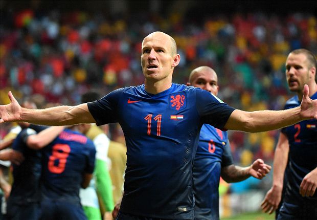 Spain 1-5 Netherlands: Robben and Van Persie obliterate world champions