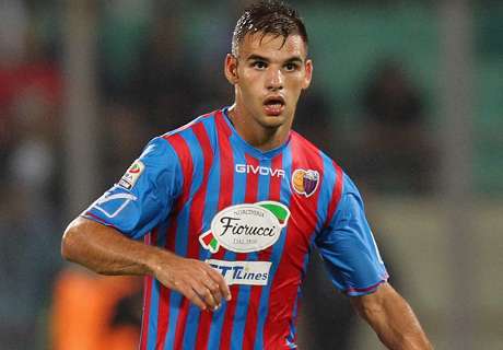 Genoa Permanenkan Tachtsidis