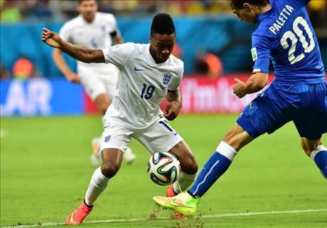 Italy guarded against England's pace