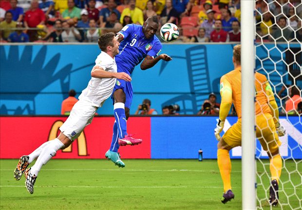 England 1-2 Italy: Balotelli heads Azzurri to victory