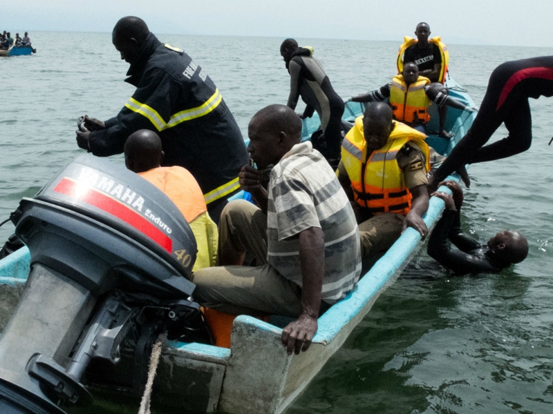30 believed dead after football team drowns in Uganda