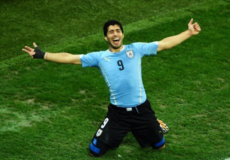 Suarez is 'world's best' - Coates