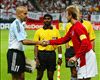 Luis Suárez vs. Inglaterra: como Verón en 2002, pero al revés