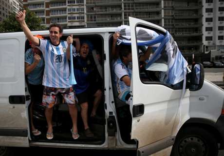 Hermanos levam US$ 1 mi em multas