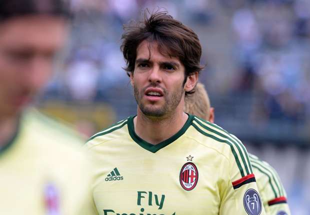 Kaka handed Brazil recall