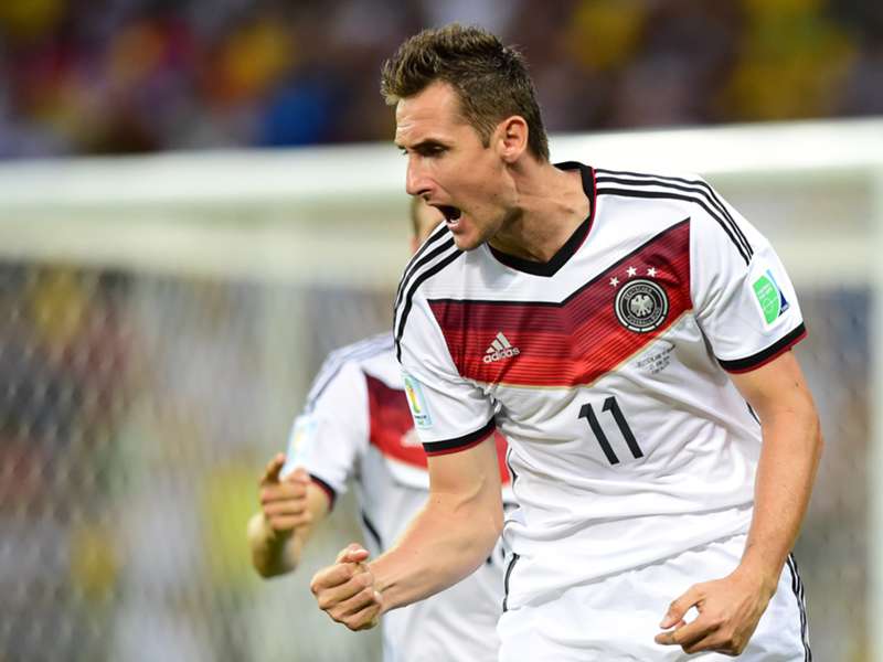 Aposentadoria de Klose da Alemanha repercute na Europa Aposentadoria de Klose da Alemanha repercute na Europa