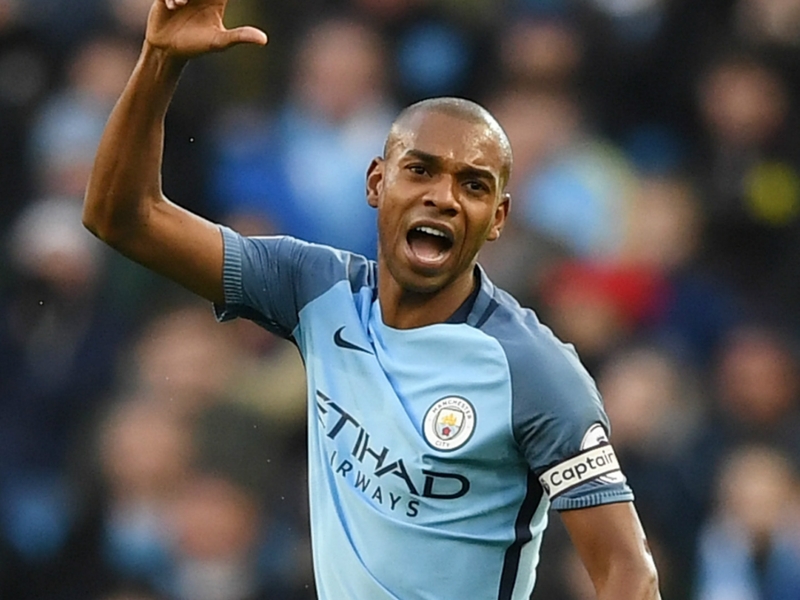 Fernandinho ci ricasca... altra espulsione: eguagliato Balotelli