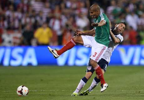 Reports: Salcido in for Vazquez
