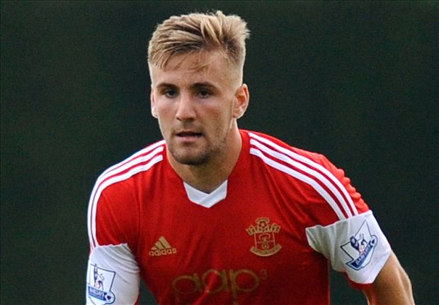 Official: Shaw completes Manchester United move