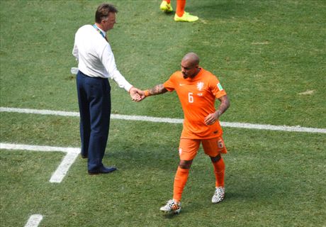 Injured De Jong out for World Cup