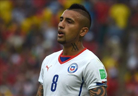 Van Gaal reignites United's Vidal interest