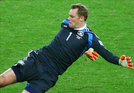 Beckenbauer warns 'lucky' Neuer