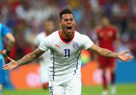 Vargas to stay at Napoli - agent