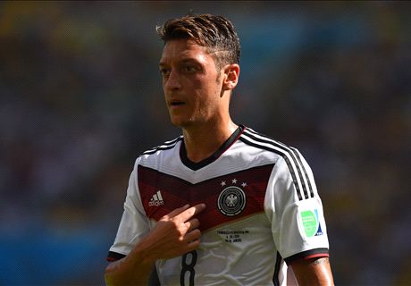 Lukaku questions Ozil's Arsenal move