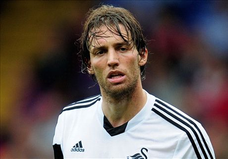 Swansea in Michu talks with Napoli