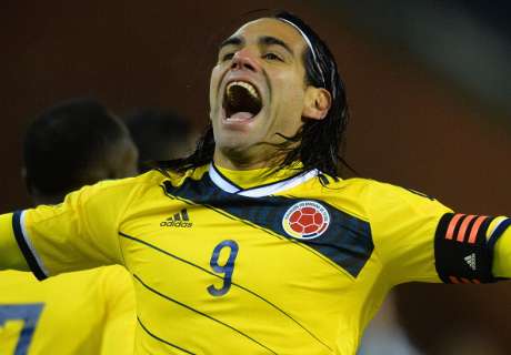 Falcao y James saludaron a Argentina