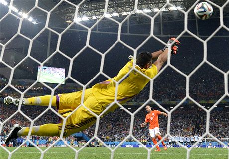Romero, candidato al Guante de Oro