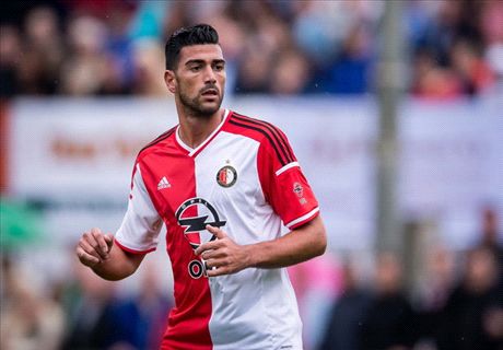 Southampton sign Pelle