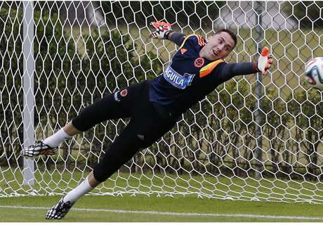 Nice, accord avec Arsenal pour Ospina ?