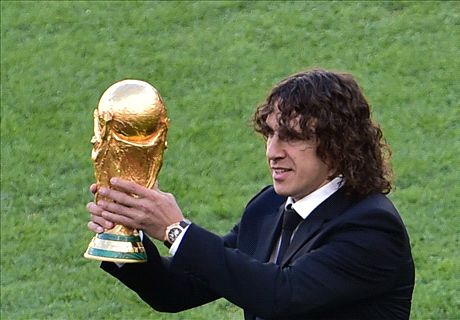 Puyol in sensational yoga moves