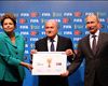 Dilma faz entrega simbólica da Copa para Rússia Dilma faz entrega simbólica da Copa para Rússia