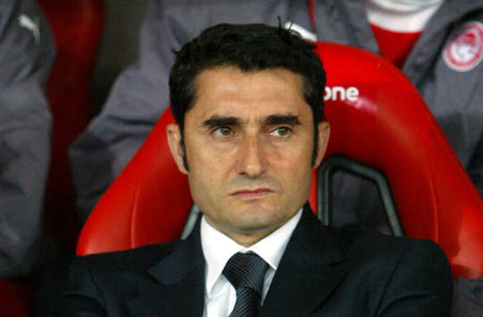 UEFA Cup: Olympiakos - Saint-Etienne / Ernesto Valverde (INTIME)