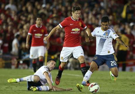 Mata: Herrera Gelandang Komplet