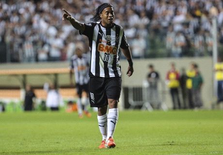 Ronaldinho no piensa retirarse