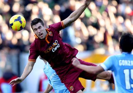 Garcia: Strootman not joining United
