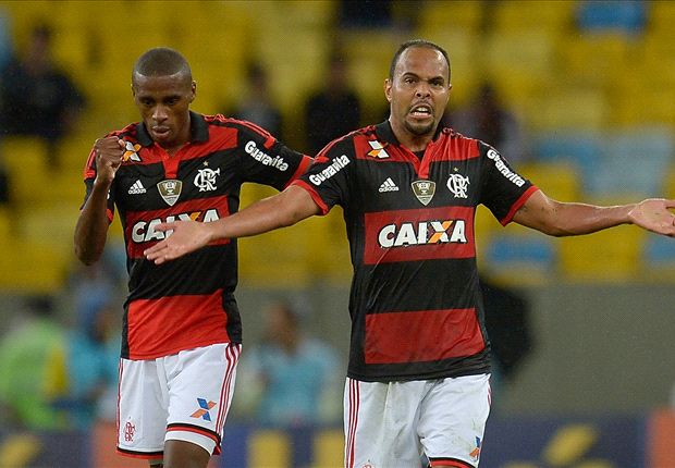Flamengo 1 x 0 Botafogo: Vanderlei estreia com vitória