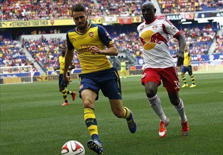 West Ham clinch Jenkinson loan deal