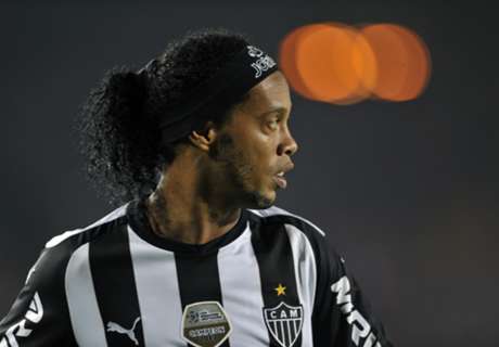 Mercato, Boca dément pour Ronaldinho
