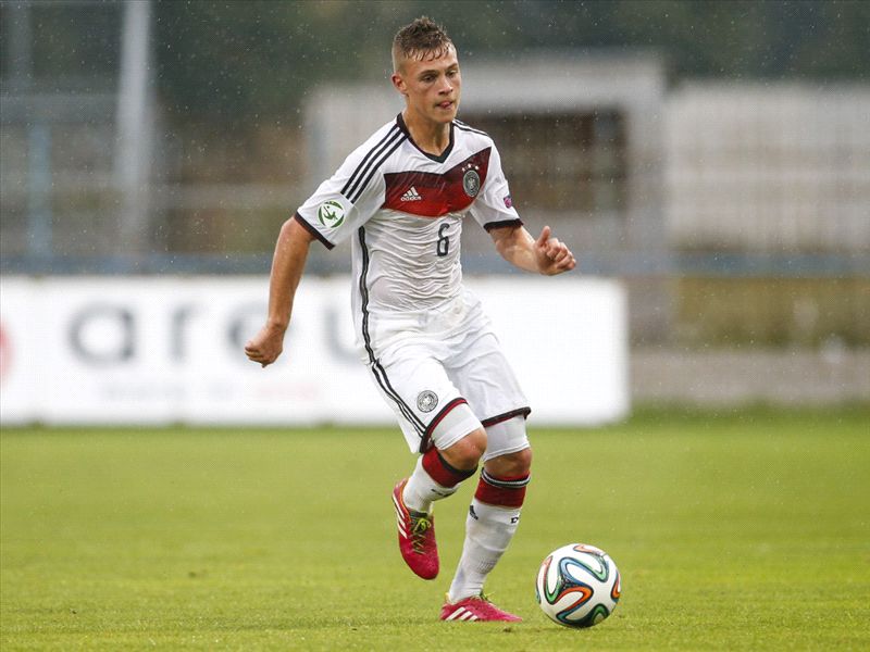 Official: Bayern Munich to sign Germany rising star Kimmich