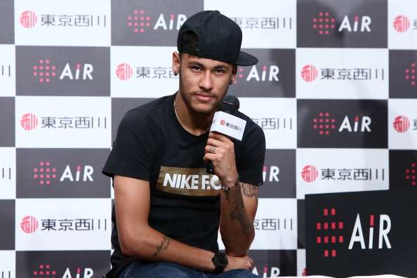 Neymar punya ambisi jadi rapper. 